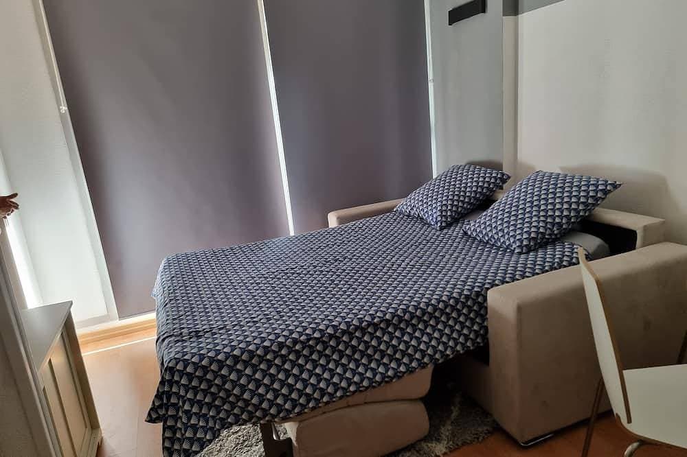 Foto 2 von 25: Studio in Residence with swimming pool and solarium, 5 minutes from the beach