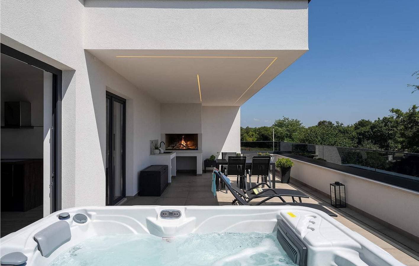 Foto 13 von 31: Gemütliche 75 m² große Wohnung mit Pool, Terrasse und WLAN in Strandnähe