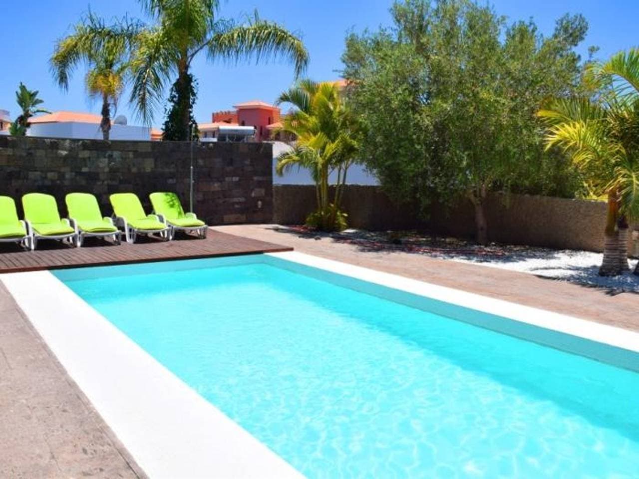 Luxusvilla in El Duque mit beheiztem Privatpool 1