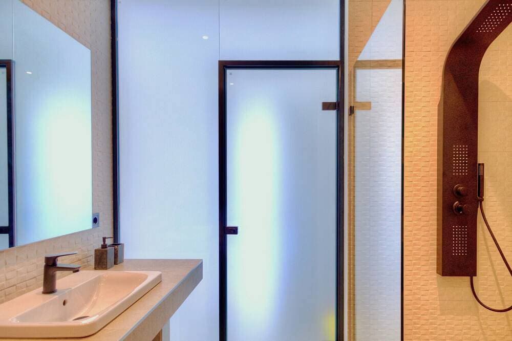 Foto 13 von 30: Afionas Aethereum Luxury Villa Concept
