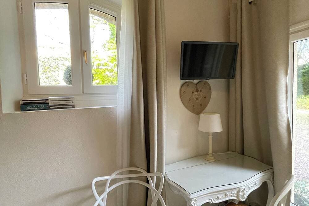 Foto 8 von 15: Quiet tiny house with a patio and 1 parking space, right in the heart of downtown Bayeux