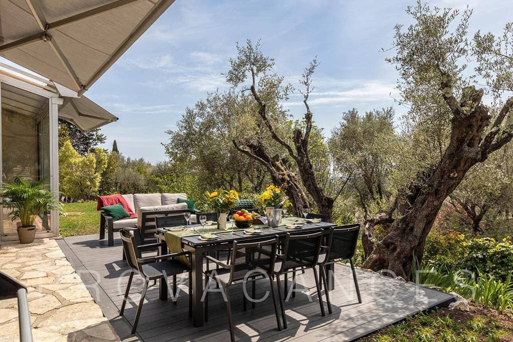 Foto 8 von 49: Schöne Architektenvilla mit Pool in Tourrettes-sur-Loup