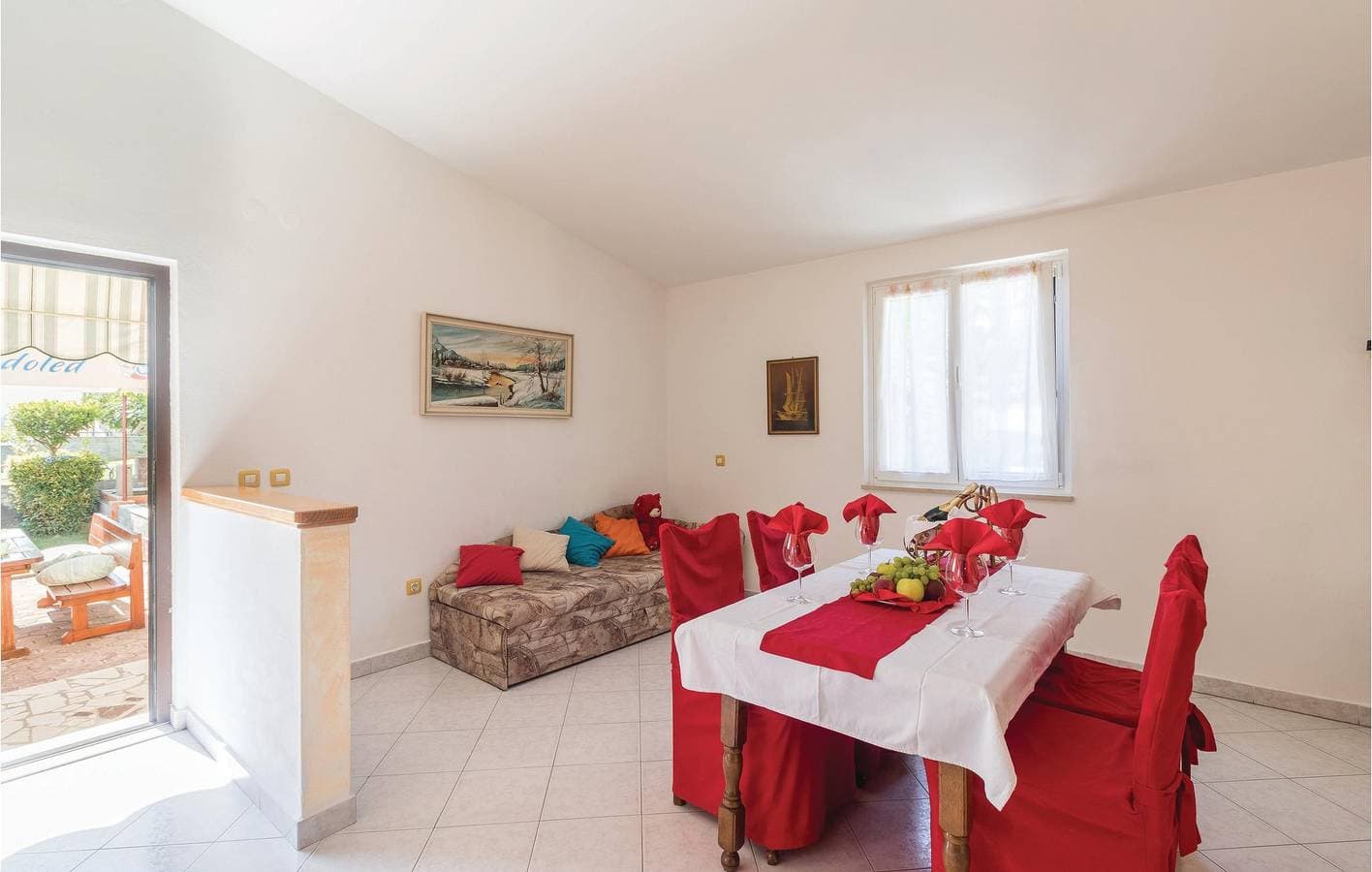 Foto 9 von 24: Gemütliche Ferienwohnung mit Terrasse, WLAN, Parkplatz, in der Nähe des Strandes von Brioni
