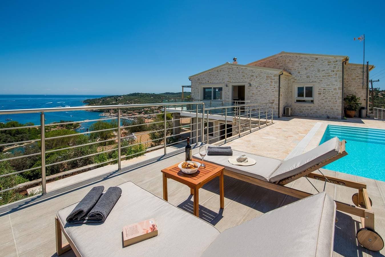Foto 13 von 24: Villa für 4 Personen mit Meerblick