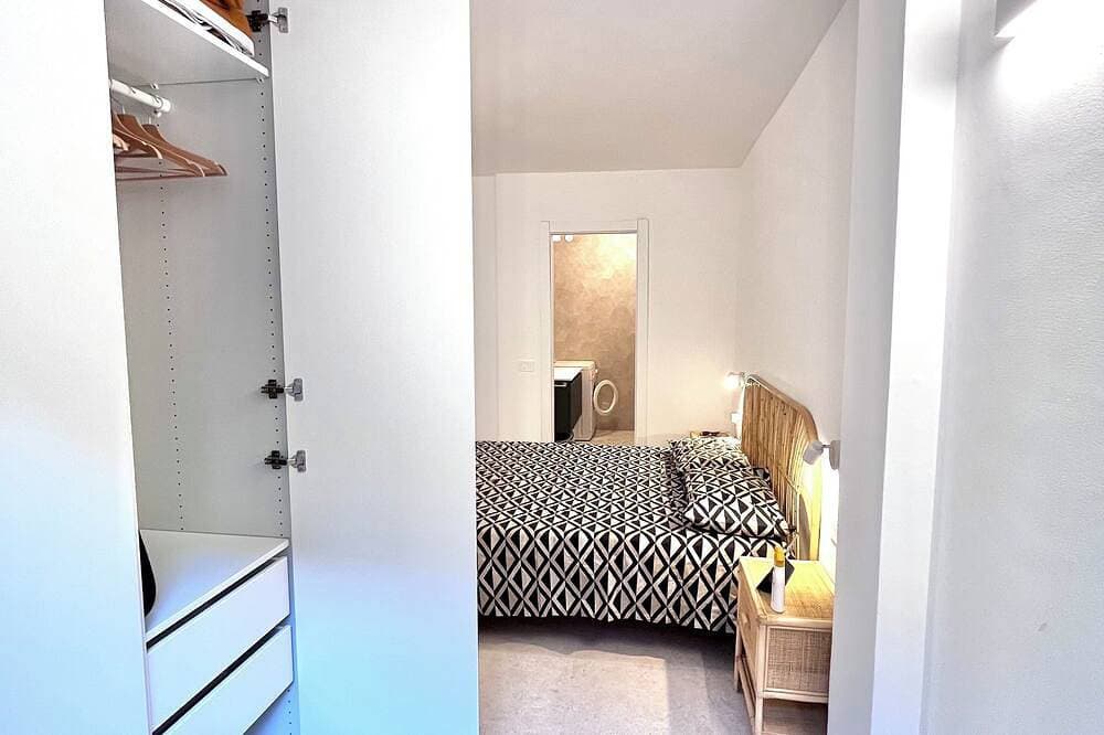 Foto 5 von 30: Bay of Saracens, renovated apartment 6 people with garden parking space