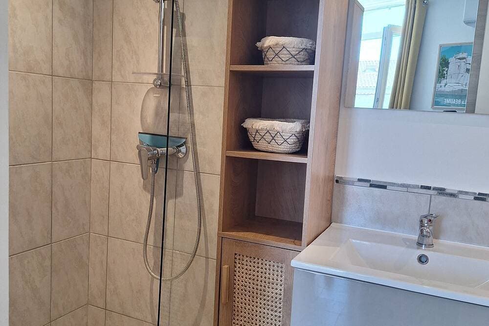 Foto 4 von 30: Charming studio with swimming pool in the heart of Ruoms, Ardèche