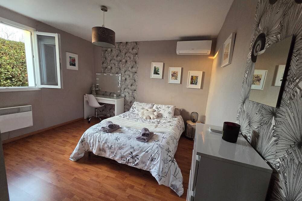 Foto 4 von 24: Hasparren, family apartment 114m², garden and view, sleeps 6.