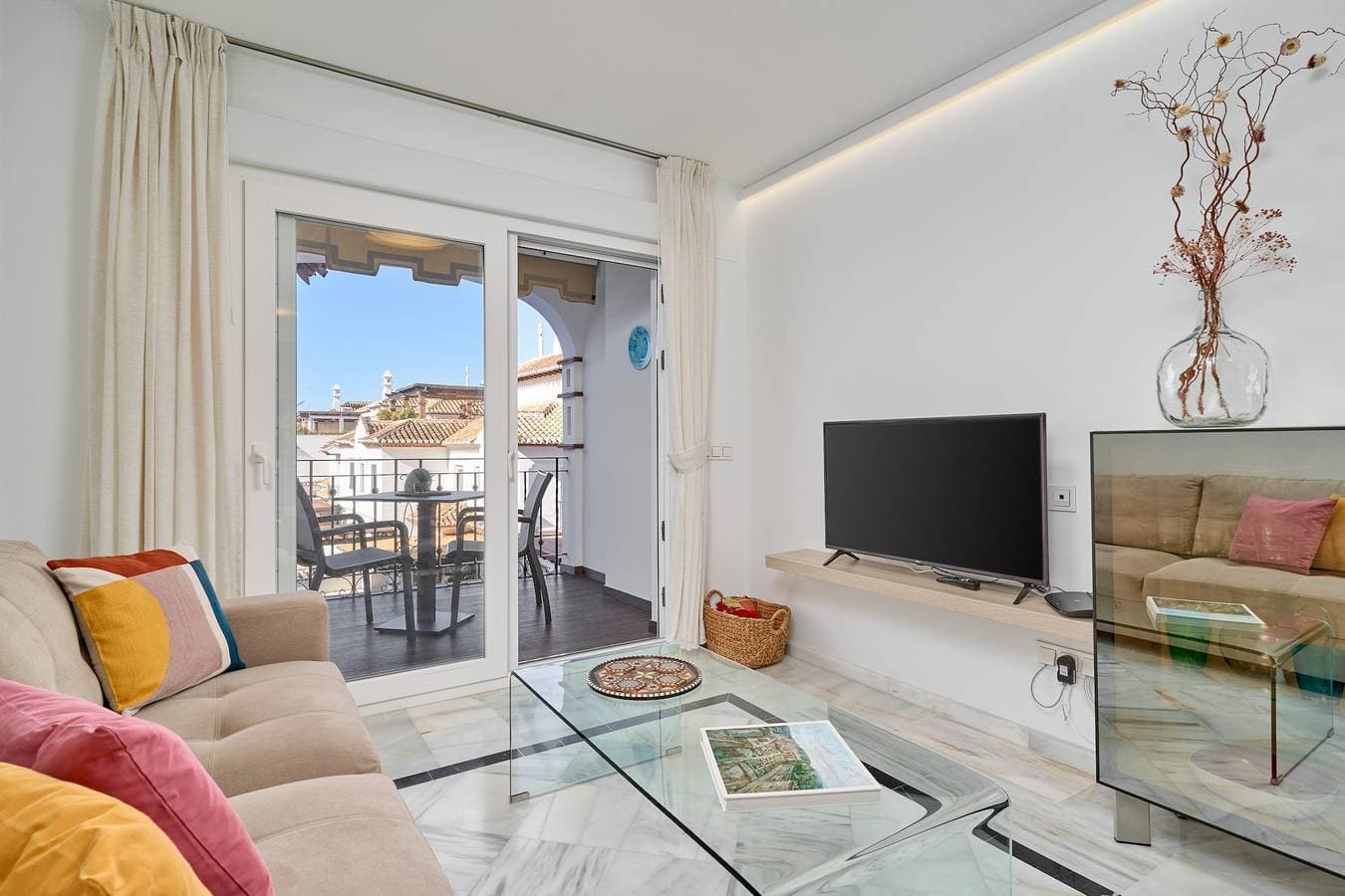 Foto 2 von 27: "Casa de la playa Alto Realengo" in Strandnähe mit Meerblick, Terrasse, Klimaanlage und WLAN