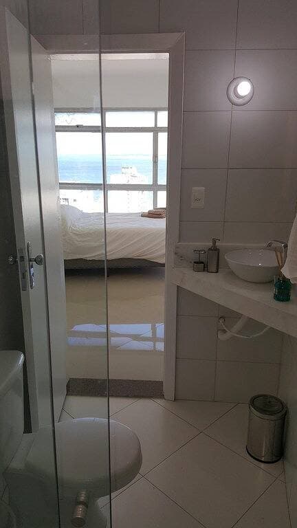 Foto 6 von 24: Jedes Zimmer ist wunderschön, modern und geräumig und bietet einen atemberaubenden Meerblick.