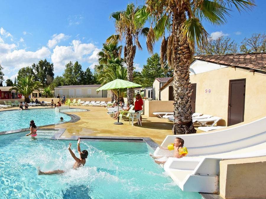 Foto 2 von 35: Camping Tikayan Domaine du Golfe de Saint Tropez - Mobilheim 2 personen - Tennessy Standard.