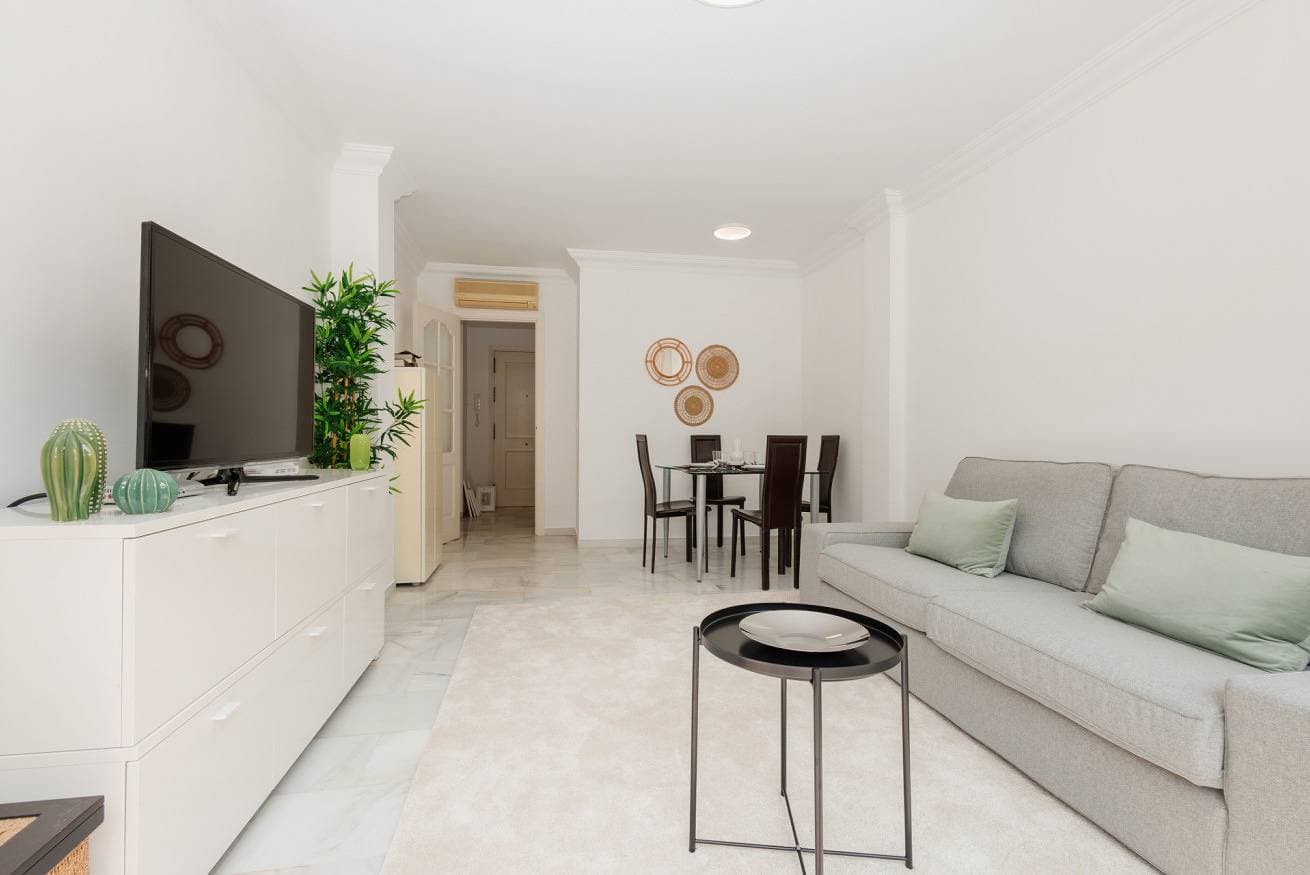Foto 4 von 61: Wohnung, in der Nähe von Stränden, Restaurants und Supermärkten, im Marbella Park Beach, Elviria
