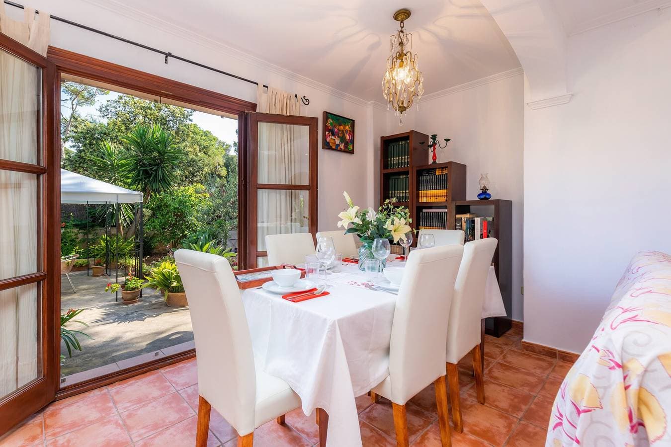 Foto 5 von 24: Ferienwohnung 'Na Forana' mit WLAN, Klimaanlage, Terrassen und Garten