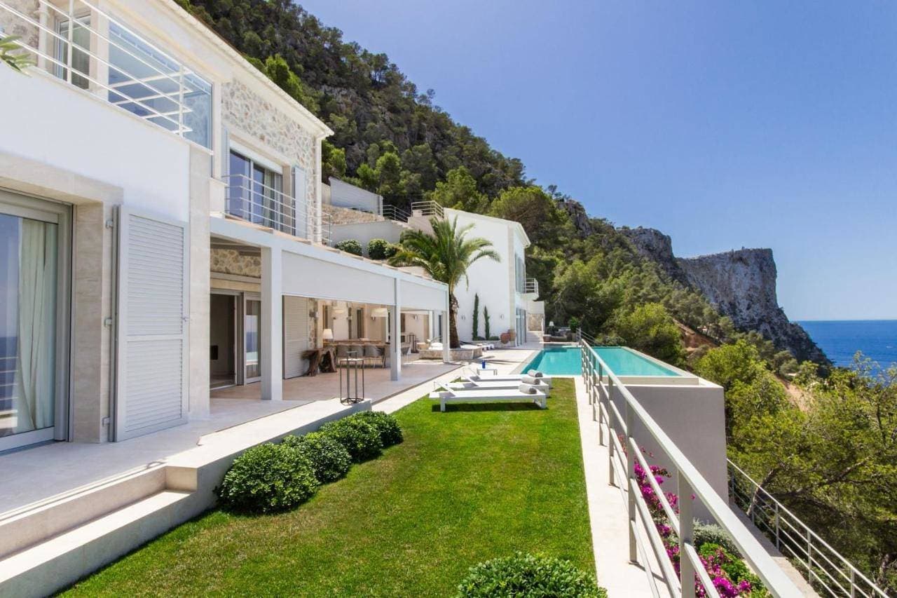 Foto 2 von 41: Luxury 6 Bedroom Villa with Superb Sea Views, Mallorca Villa 1014