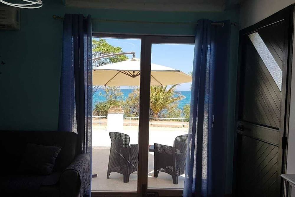 Foto 8 von 30: Sea Front Cottage With Beautiful View - Relaxing Vacations