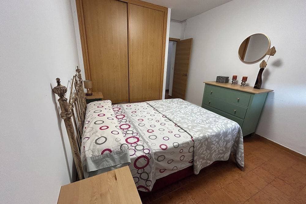 Foto 5 von 20: Faro de Mar, with large terrace and 5 minutes from the beach.