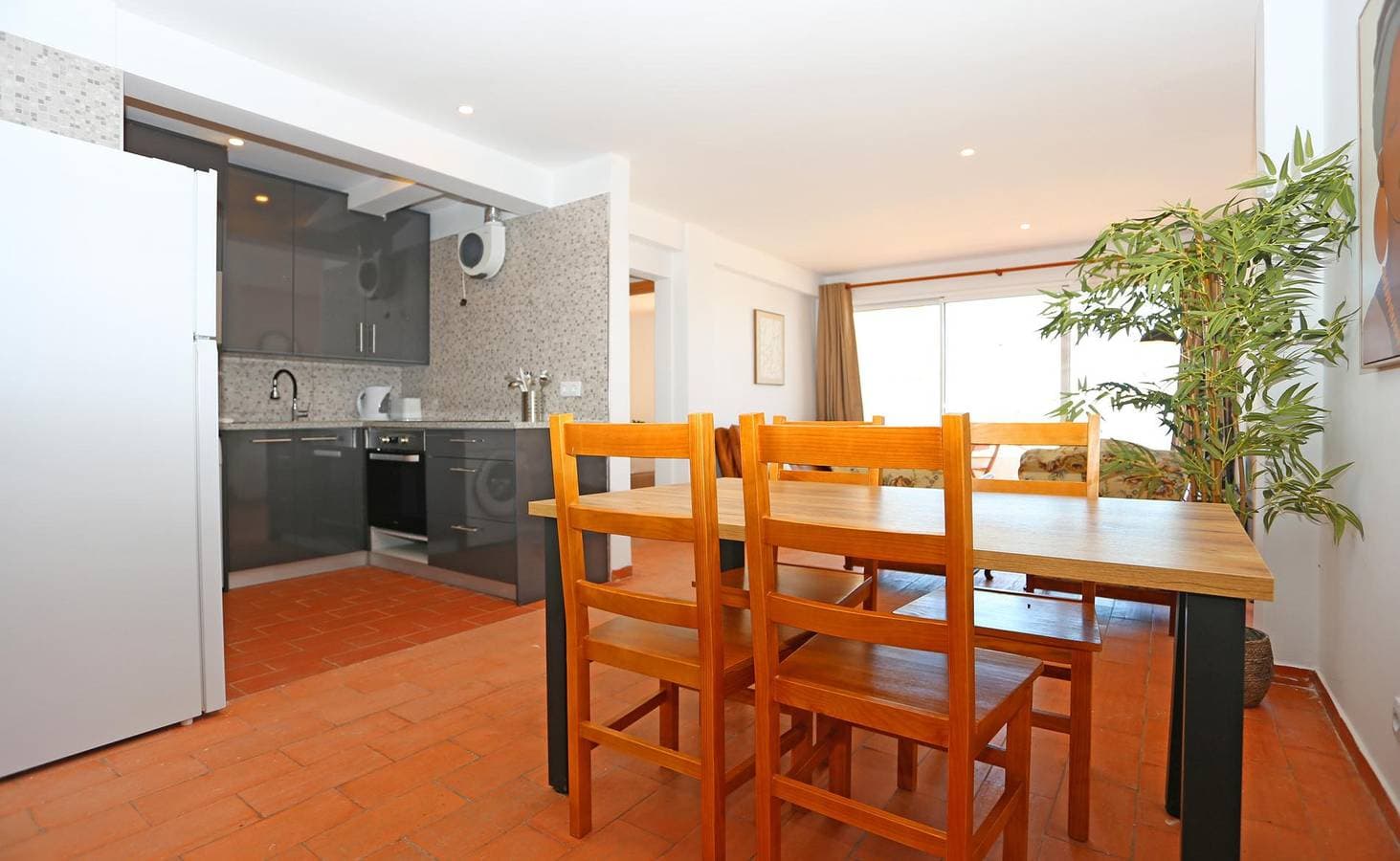 Foto 12 von 31: Ferienwohnung für 3 Personen mit Balkon