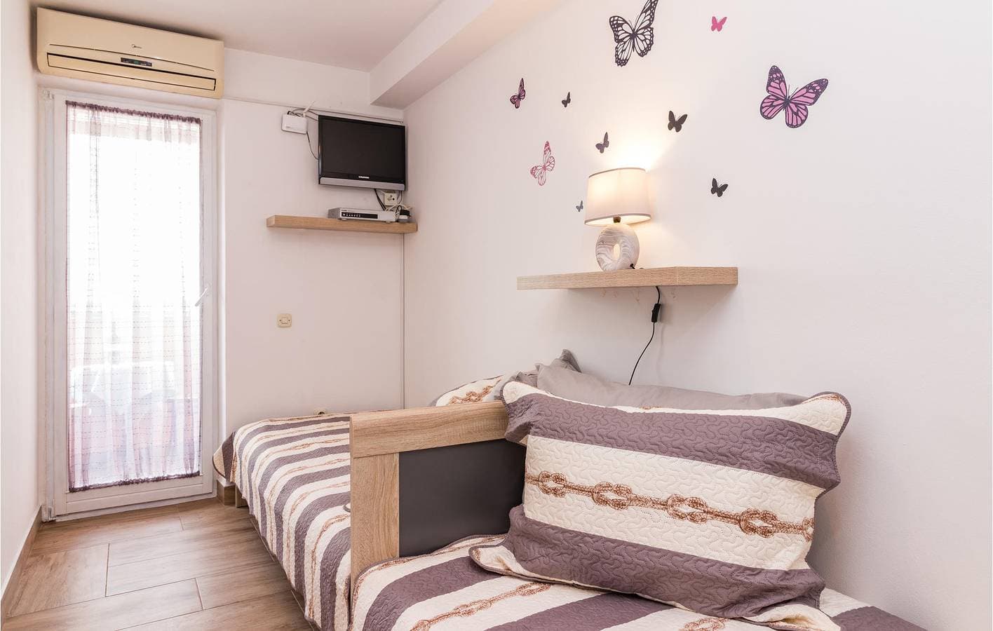 Foto 12 von 23: Urlaub am Meer: Gemütliche Ferienwohnung mit Pool, Terrasse und WLAN