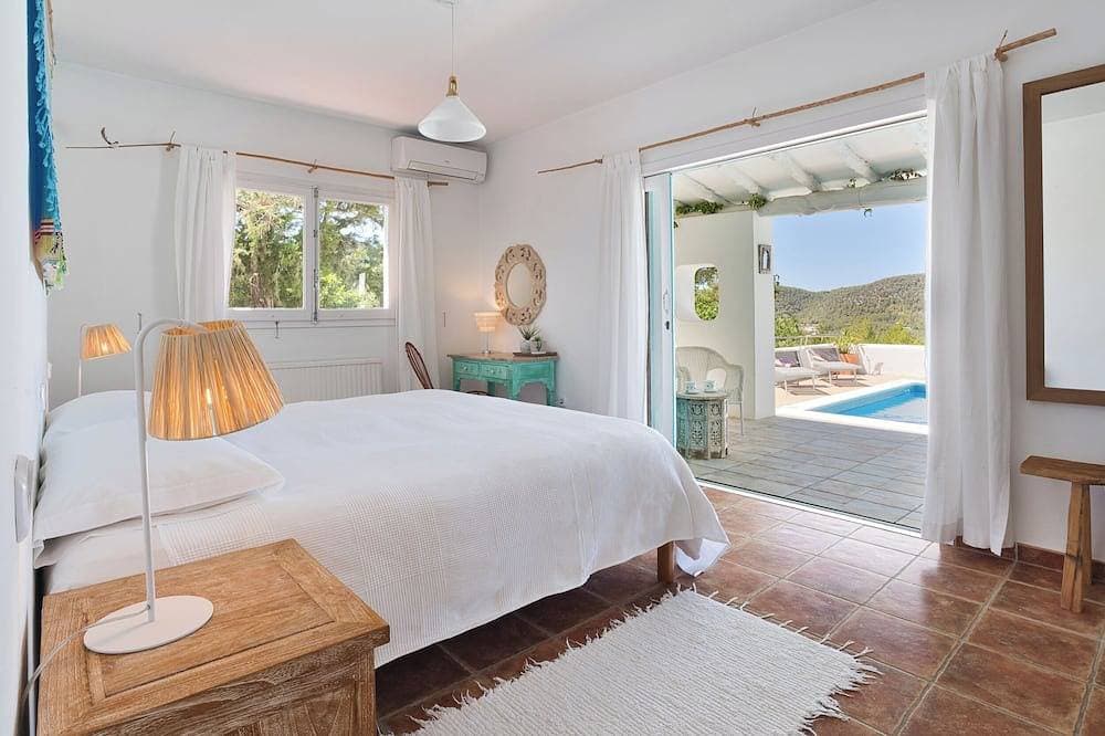 Foto 2 von 30: Schöne Villa für 6 Personen mit großem Pool, Meer- und Sonnenuntergangsblick in den Hügeln von San Jose