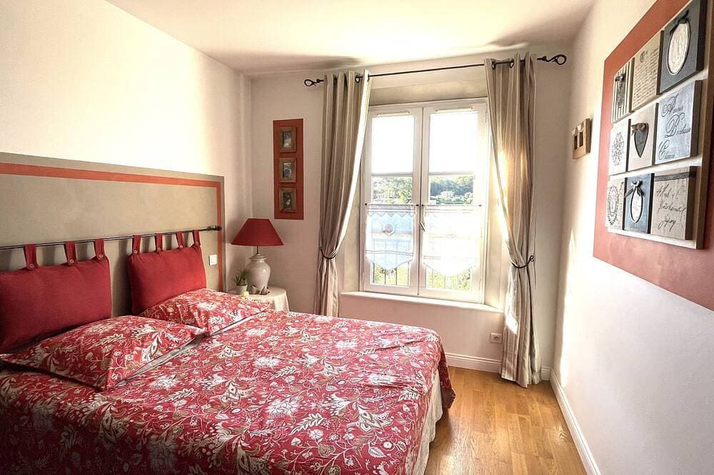 Foto 2 von 28: Flat duplex in Villa  4/6 pers. Near Grasse, Swimming pool, Garden
