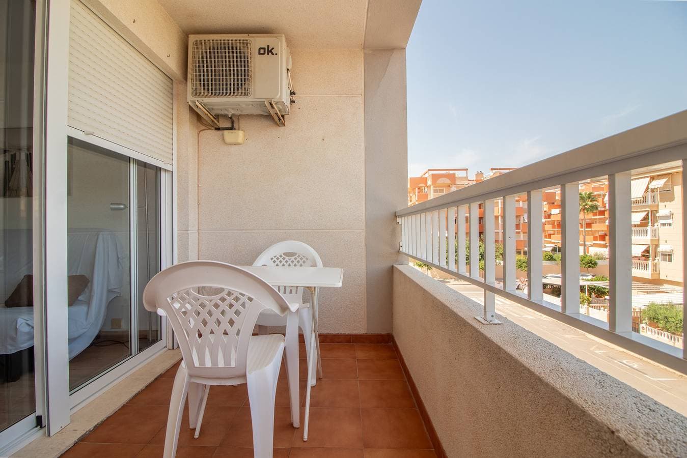 Estudio J. Segrelles 24, pta 57 (P) 1