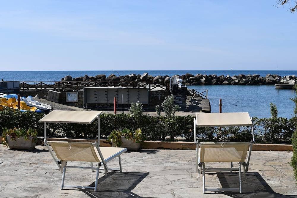 Foto 5 von 14: Renovierte Strandwohnung mit direktem Meerzugang, in Ferienanlage mit Pool
