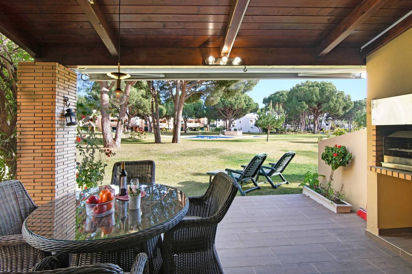 Foto 3 von 25: Ferienhaus Vilamoura Tenis 58 mit Terrassen, Gemeinschaftspool und WLAN