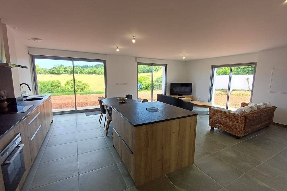 Foto 12 von 17: Completely renovated 18th century Basque farmhouse, in a quiet location with views of the hills.