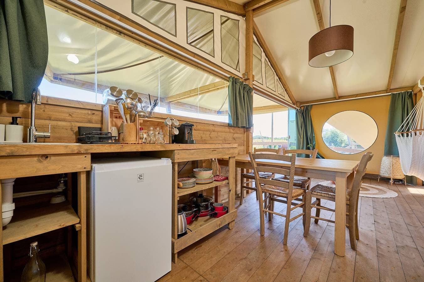 Foto 8 von 22: Einzimmerapartment 'Suite Glamping Vicino Al Mare' mit privater Terrasse und WLAN