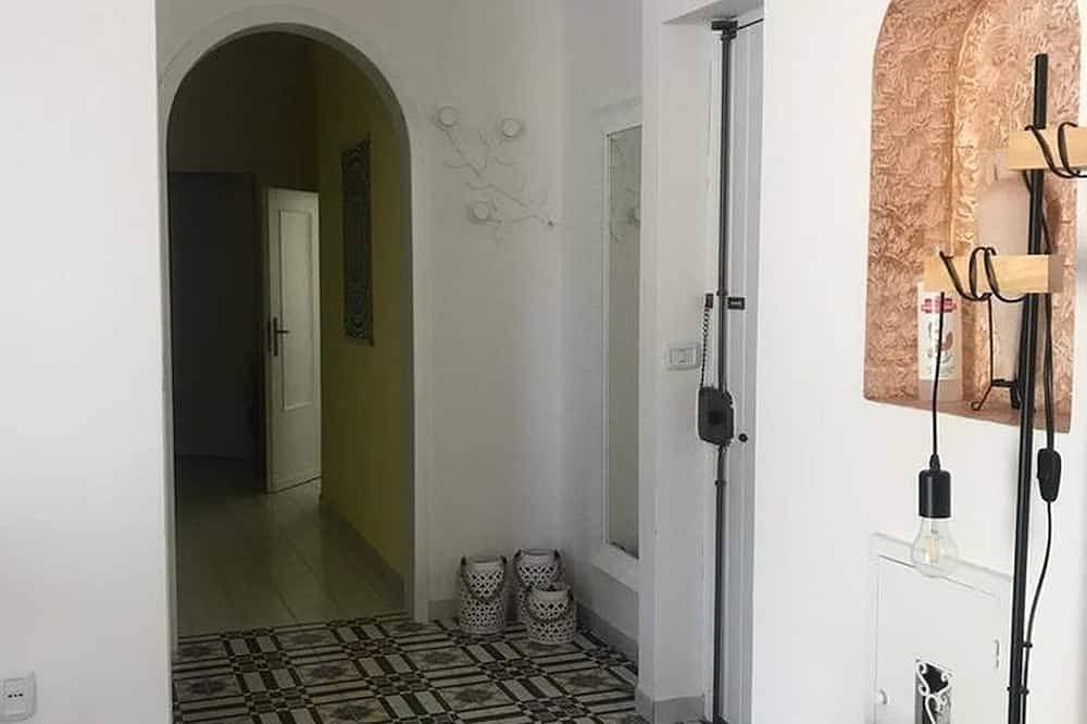 Foto 11 von 13: Appartamento situato a Maiori  costiera amalfitana con ampio terrazzo panoramico