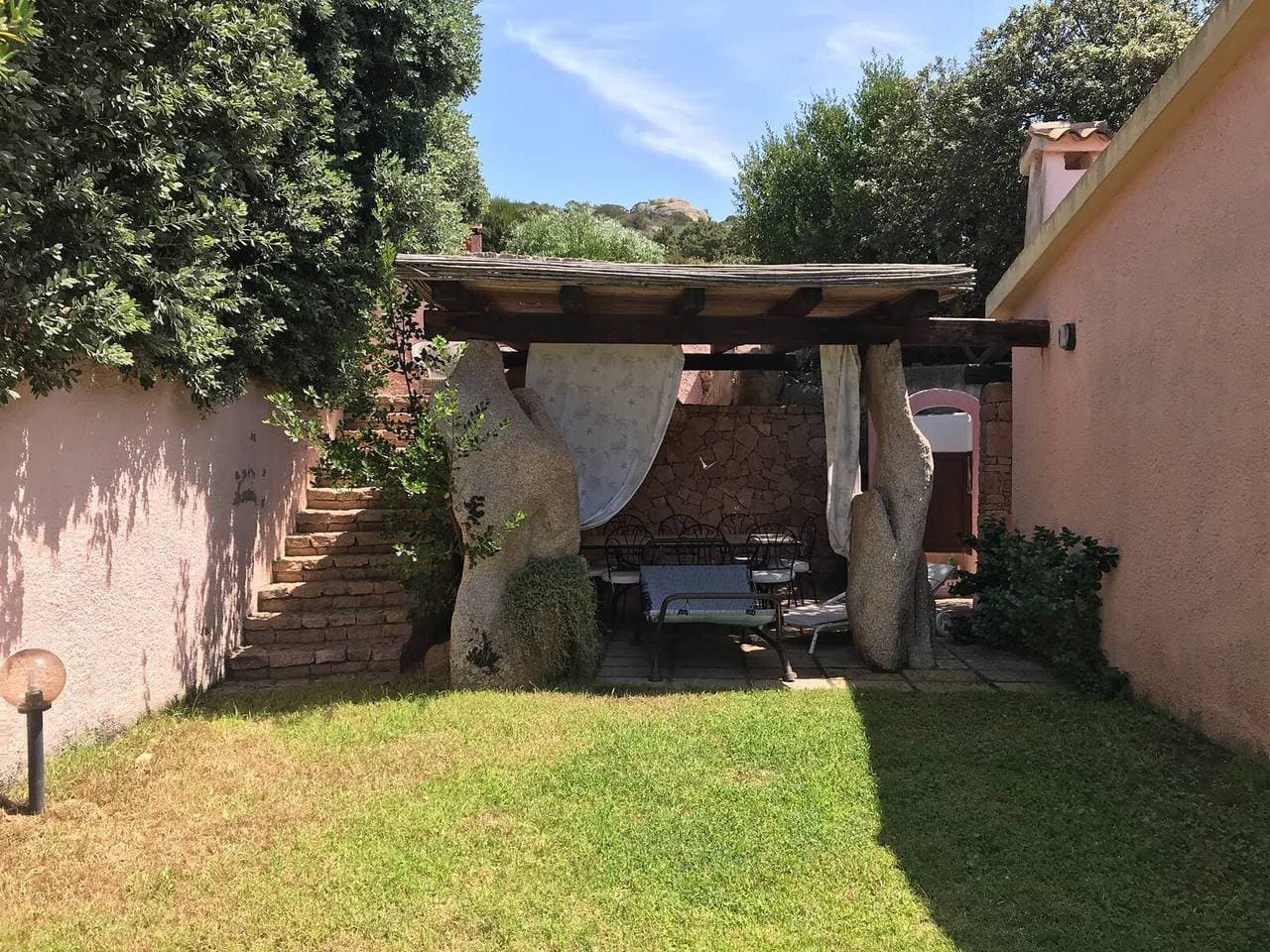 Foto 4 von 30: Haustierfreundliches Ferienhaus Villetta Meravigliosa mit Garten und Terrasse