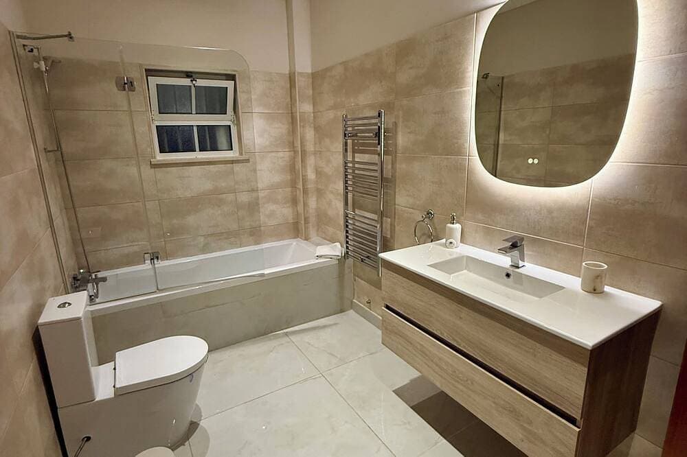 Foto 8 von 30: Luxury Villa Set In Its Own Grounds, 4 Bedroom 4 Bathroom With Heated Pool,