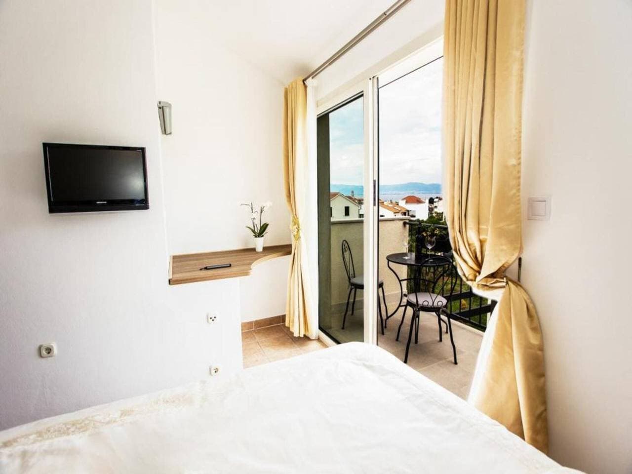 Foto 12 von 18: Villa Suzy Lux- Duplex Two Bedroom Villa with Swimming Pool and Sea View