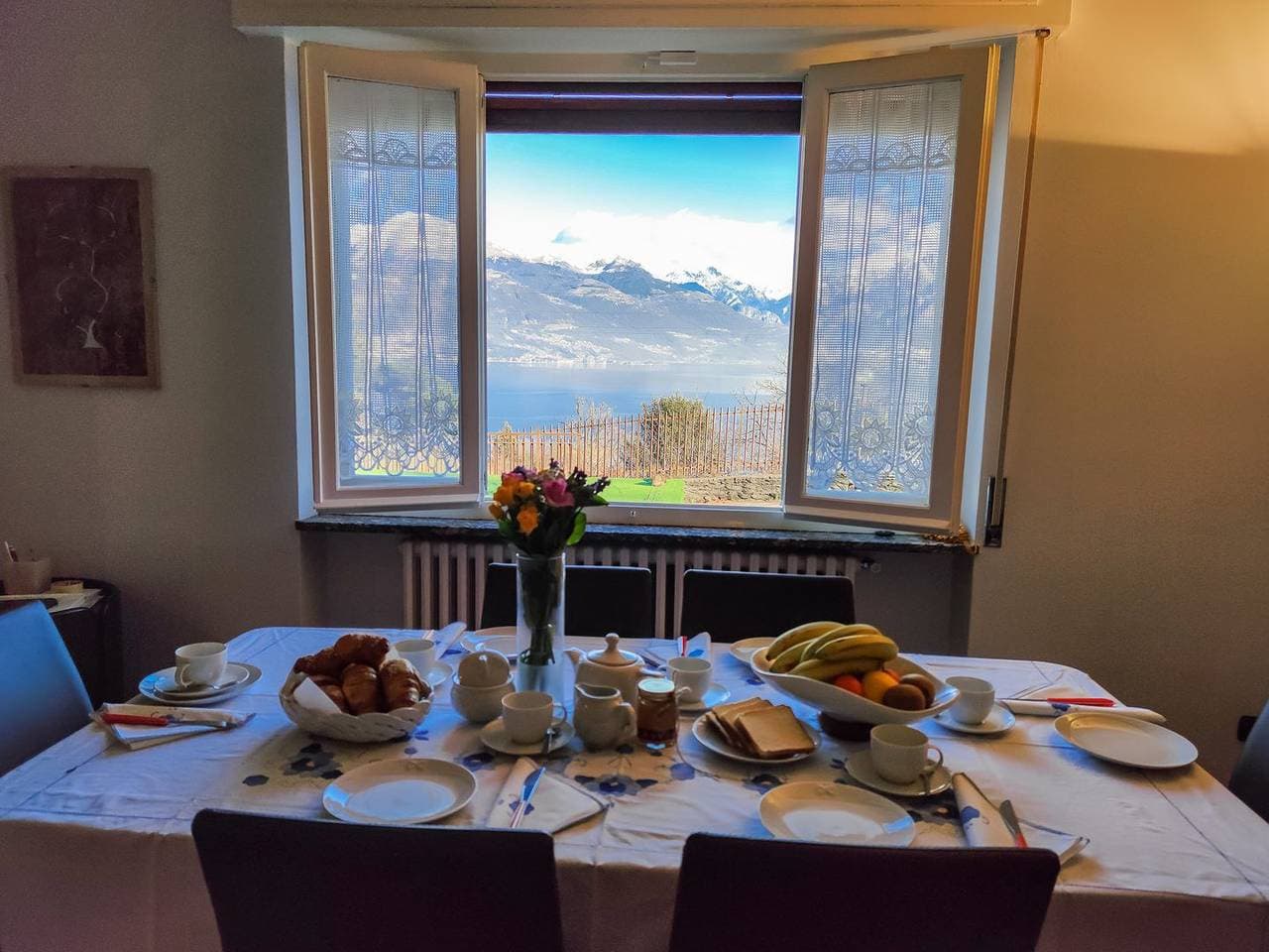 Foto 7 von 56: Ferienwohnung Pianellina mit Seeblick