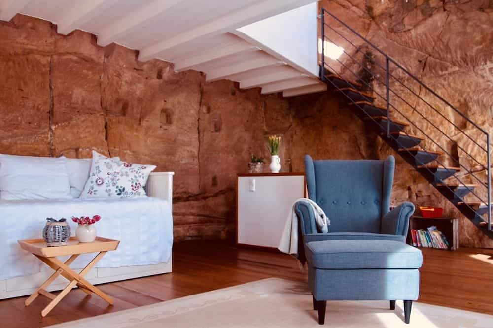 Foto 7 von 29: Felsenhaus mit Blick über Trier - Wohnen im Felsen