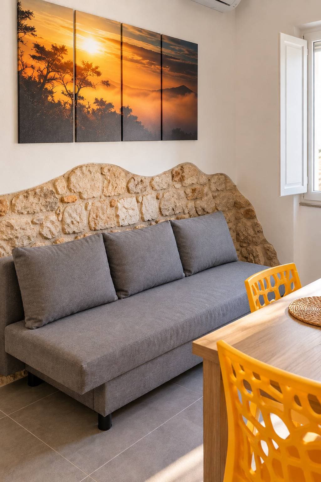 Foto 4 von 83: Private Gelbe Wohnung in Palma de Sols — Keine gemeinsamen Wohnräume