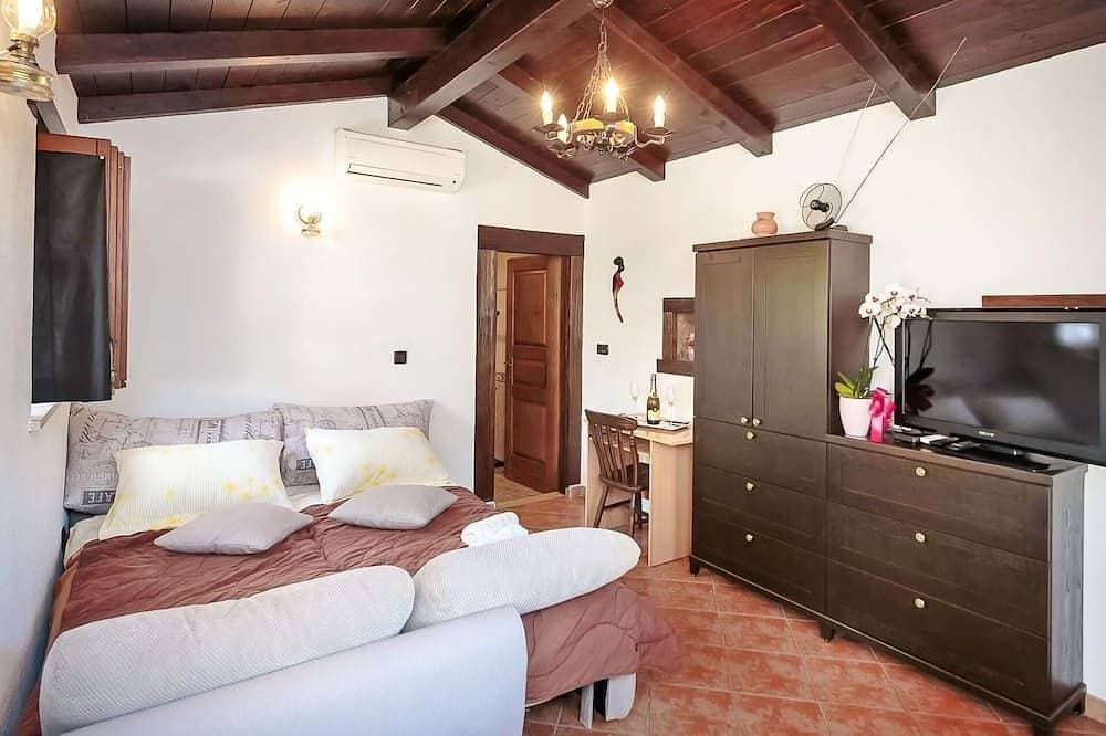 Foto 3 von 16: Atemberaubendes alleinstehendes Ferienhaus für 2 Personen mit Klimaanlage,  W-Lan, TV und Terrasse