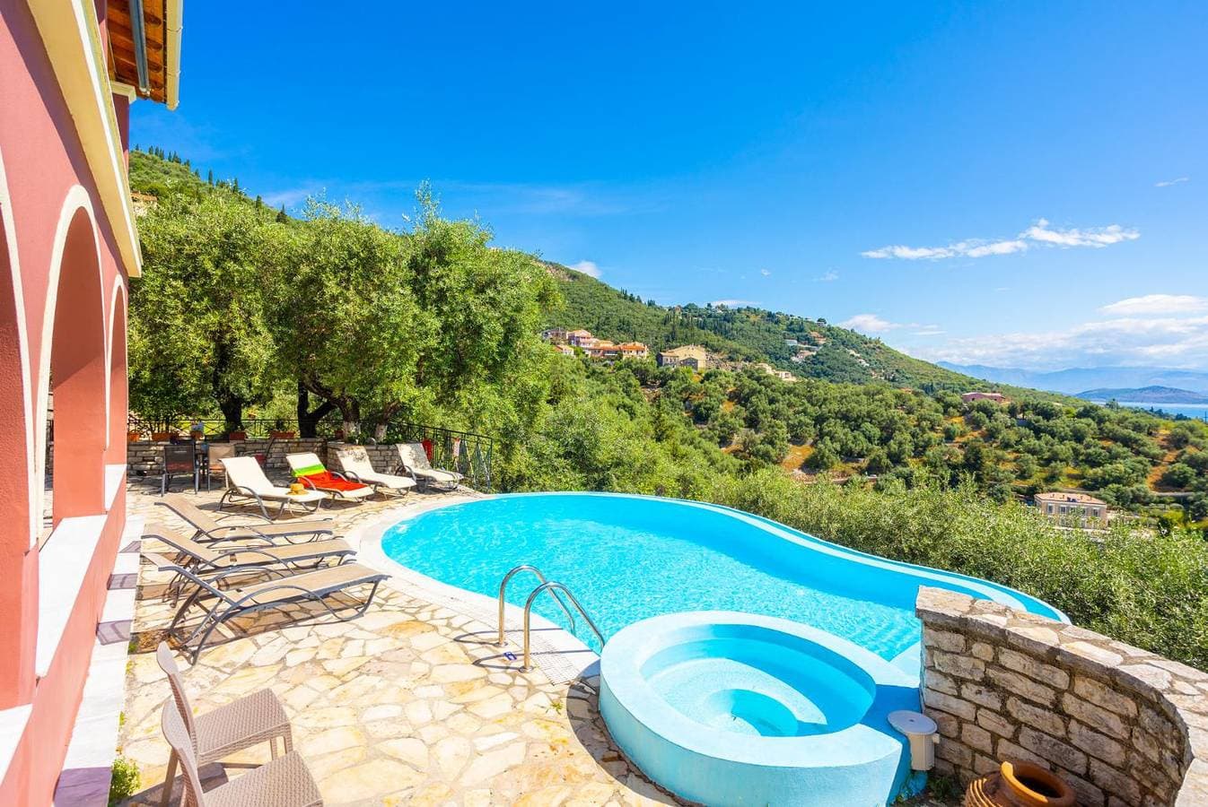 Foto 8 von 31: Villa für 6 Personen mit Kinderpool