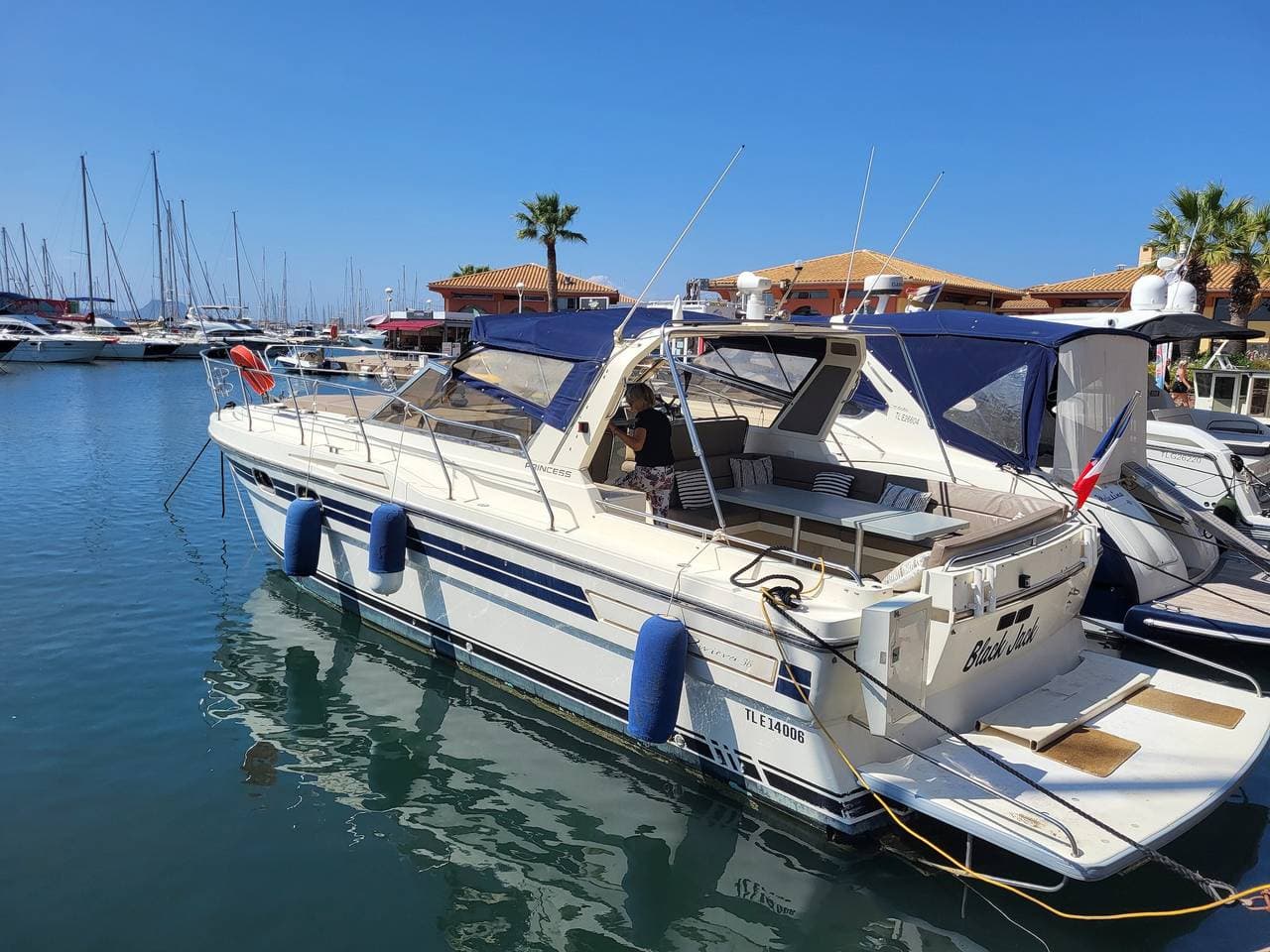 Foto 2 von 24: Boot 'Port De Saint-Raphaël' mit Meerblick und privater Terrasse