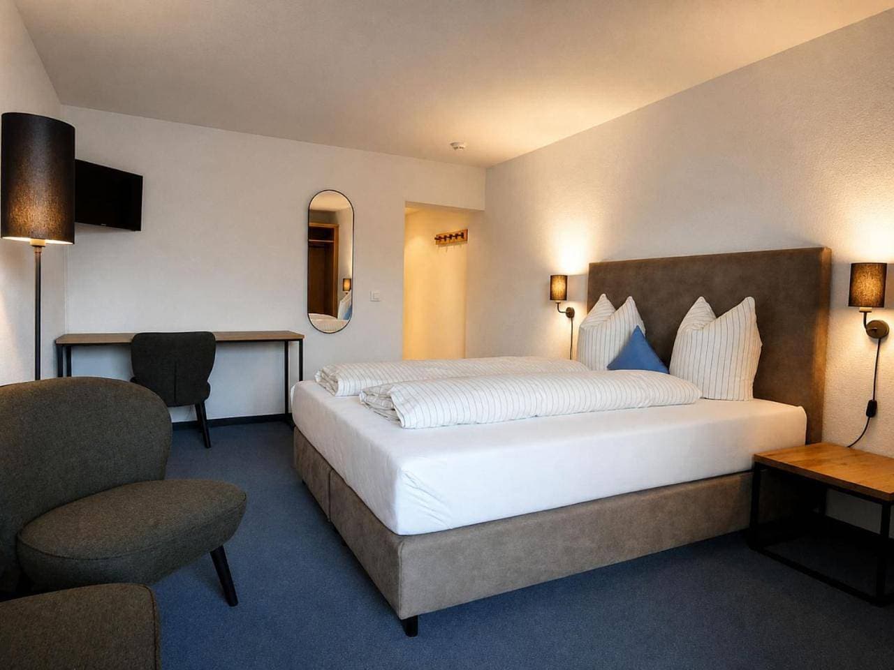 Foto 6 von 12: Standard Double Room with Balcony