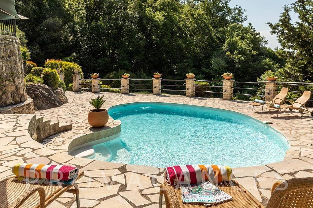 Foto 8 von 77: Ferienhaus mit Pool nur wenige Minuten zu Fuß von Vence
