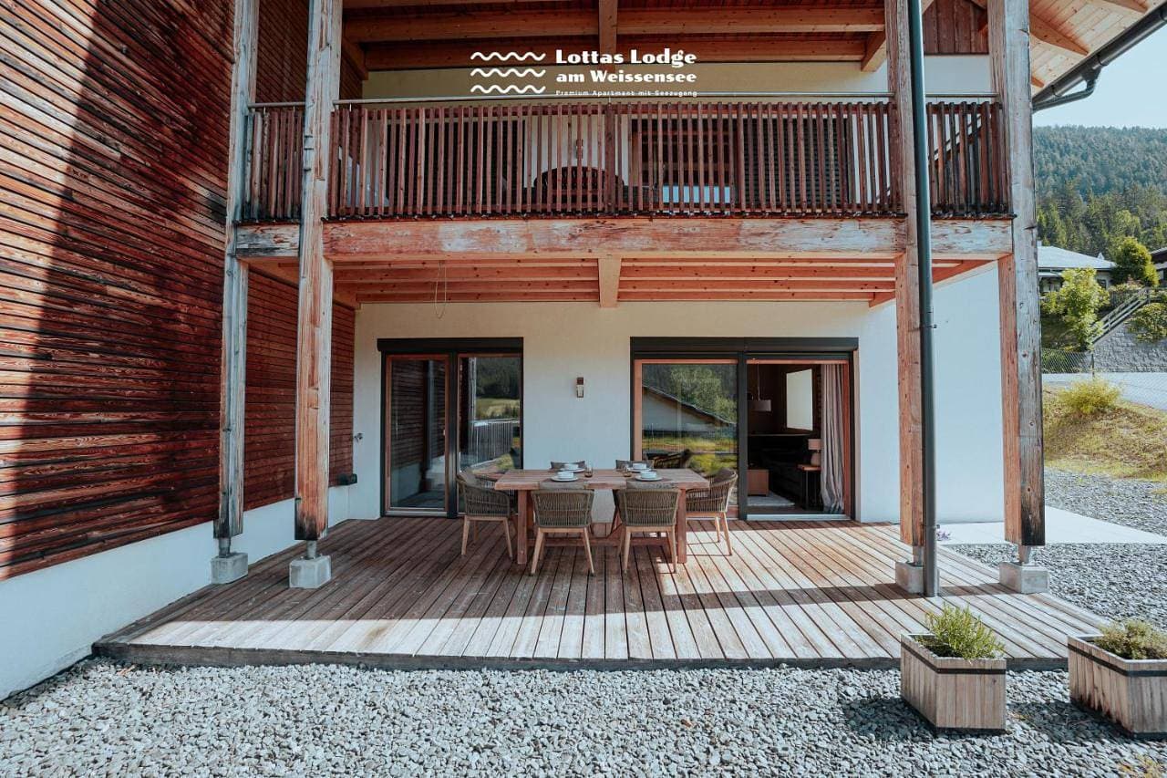 Foto 4 von 36: Two-Bedroom Apartment with Lake View
