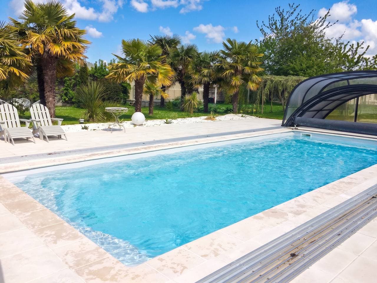 Idyllische Wohnung in Saint-Martin-des-Entrées - 30 m² mit Pool 1