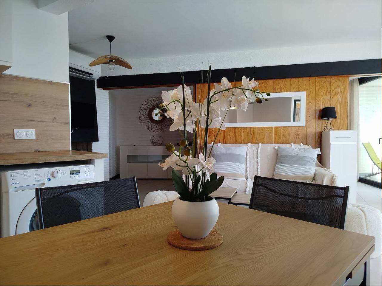 Foto 13 von 42: Ferienwohnung für 6 Personen mit Terrasse