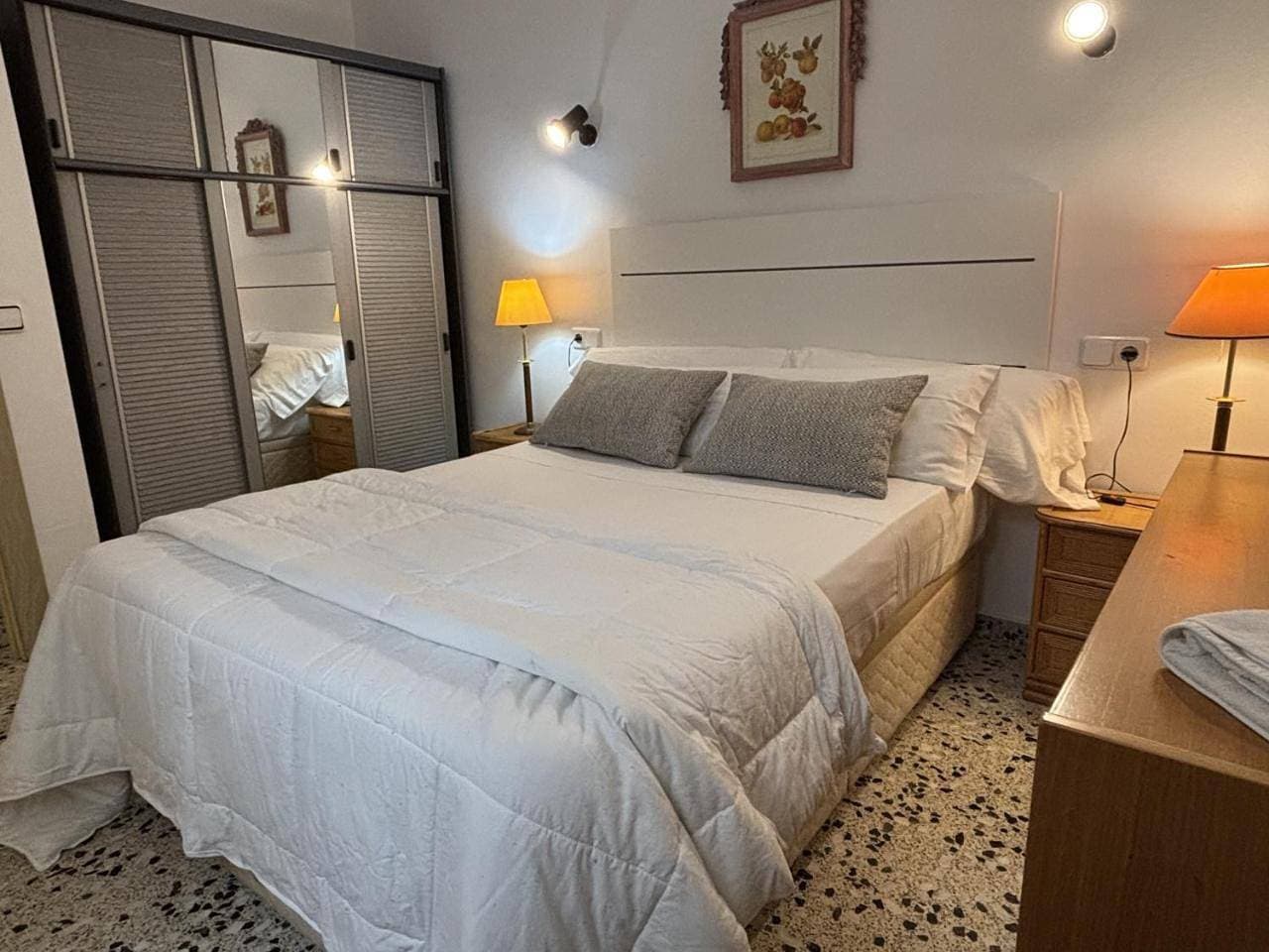 Foto 8 von 41: Three-Bedroom Apartment with Sea View