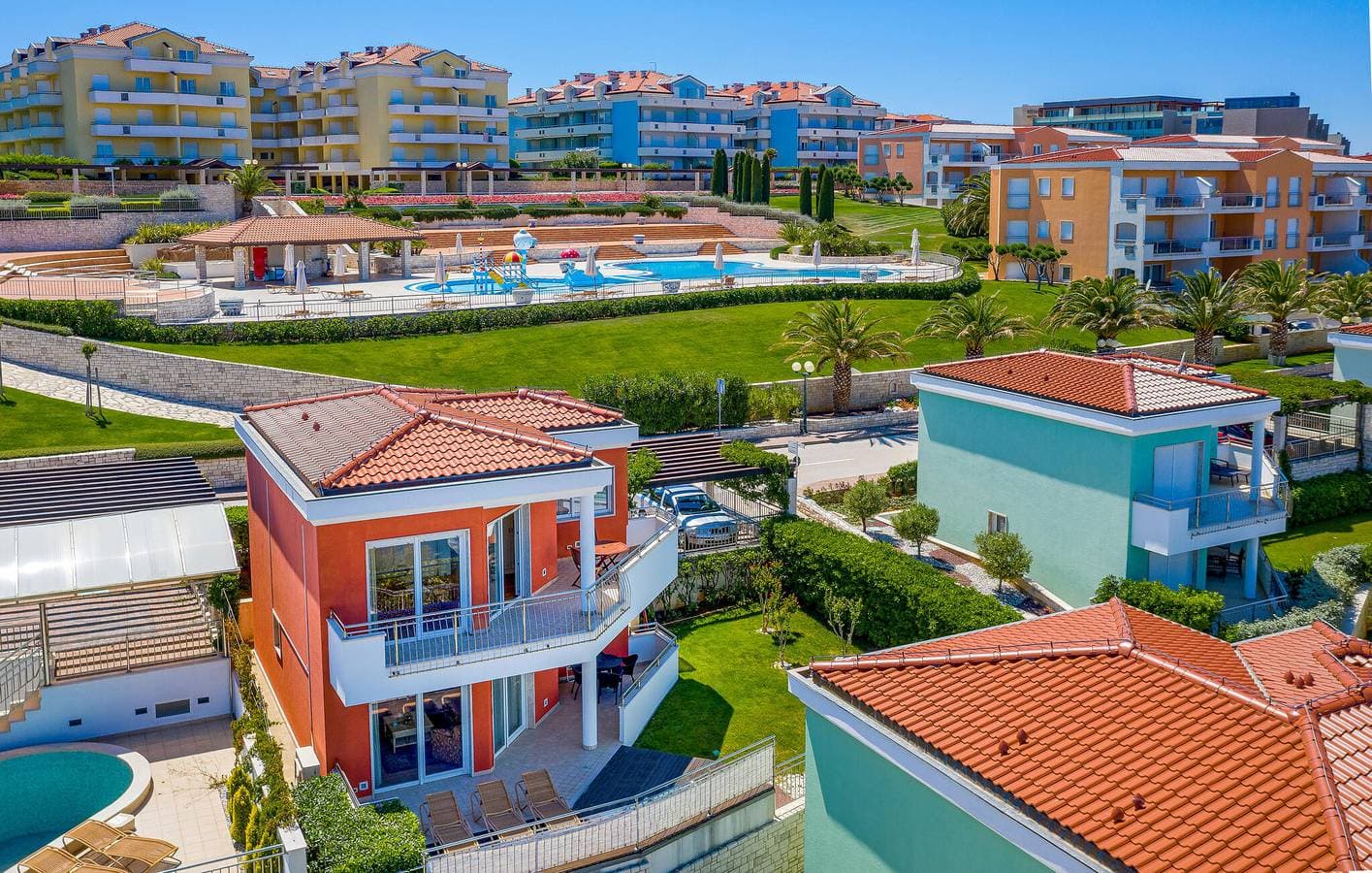 Foto 3 von 37: Ferienwohnung mit Meerblick, Pool, WLAN und Terrasse in der Nähe des FKK-Strandes Kanegra