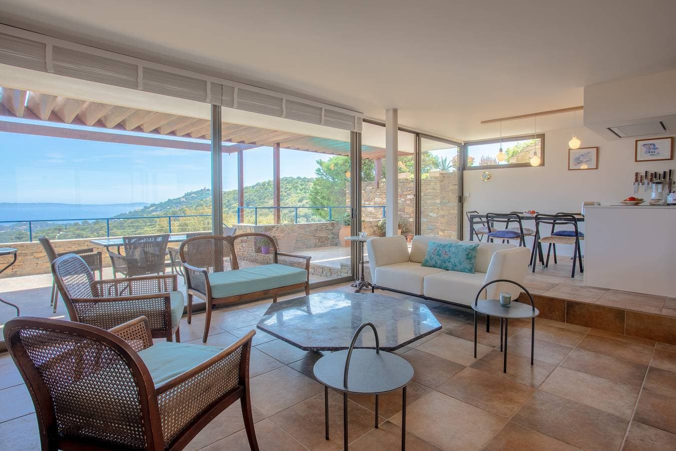 Foto 10 von 25: Ferienhaus mit Meerblick, privatem Pool und Klimaanlage