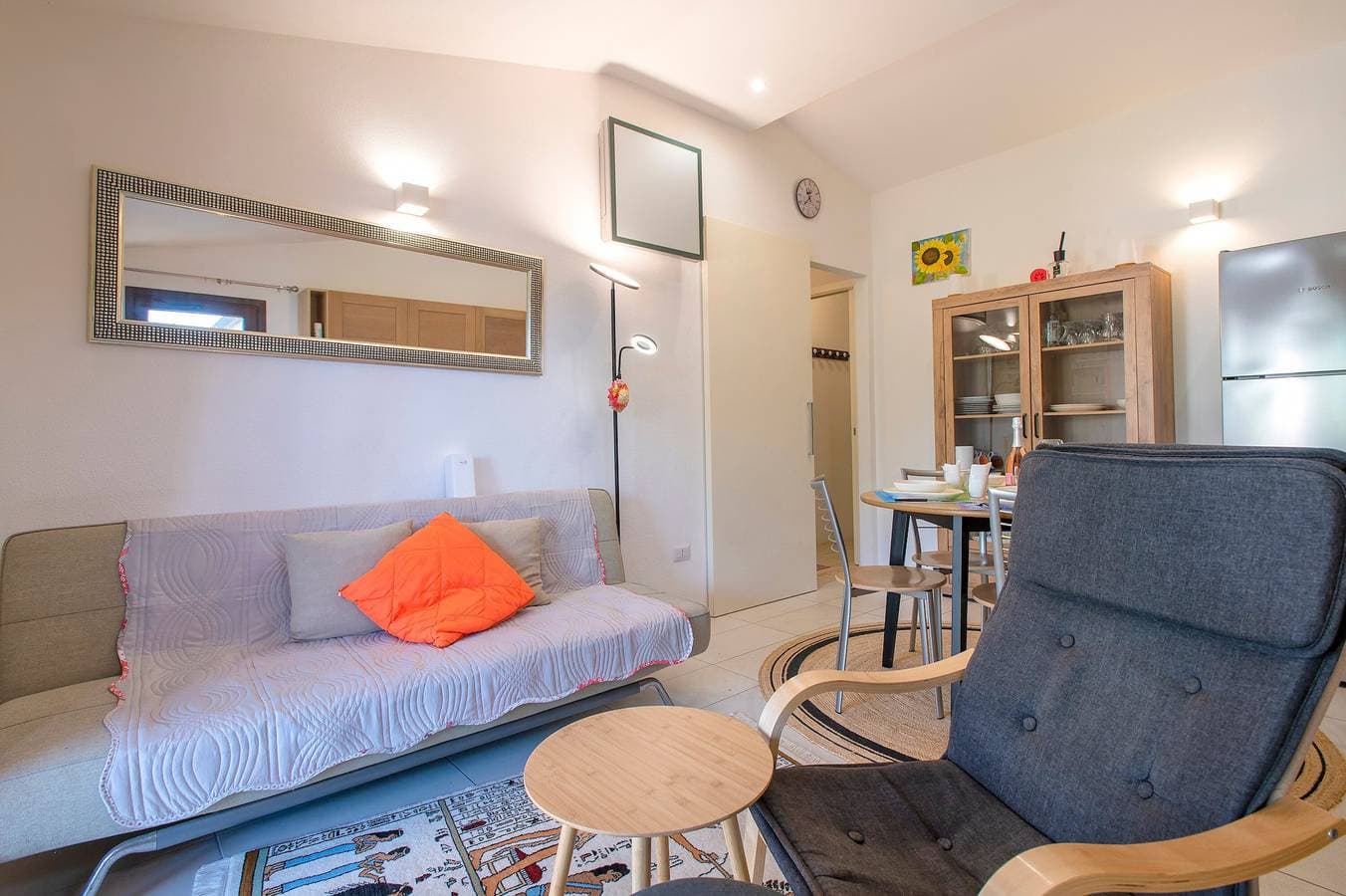 Foto 8 von 26: Ferienhaus 'Manessy' mit Meerblick, Gemeinschaftspool und Klimaanlage