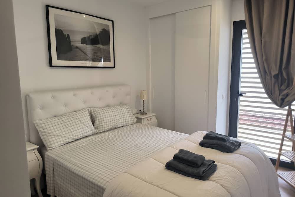 Foto 5 von 29: Urbanization with swimming pool and gym. BBQ and private solarium. Panoramic views.