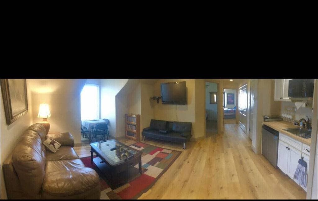 Foto 8 von 27: Zion getaway 4 bedroom apt within my home! Private & separate from owners area!