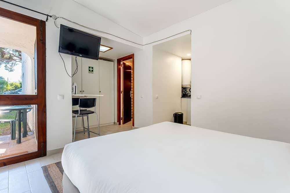 Foto 5 von 22: Açoteias Studio w/ Pool by LovelyStay